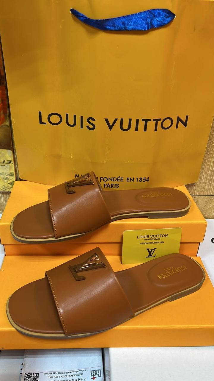 LEATHER FLAT SLIPPER