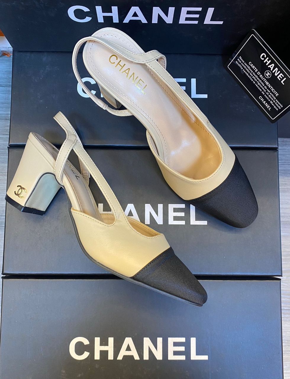 CH HEEL PUMPS