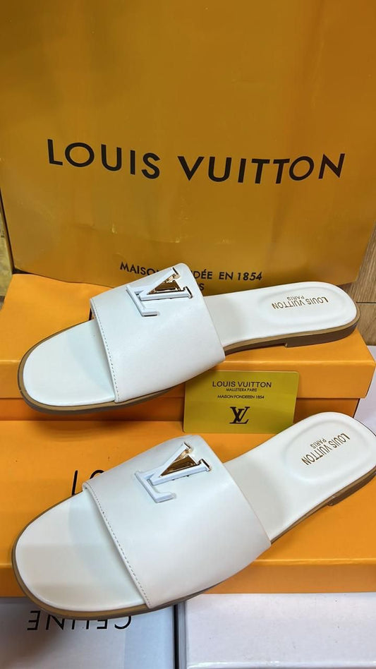 LEATHER FLAT SLIPPER