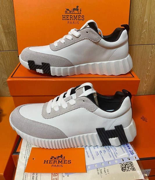 H BOUNCHING SHOE
